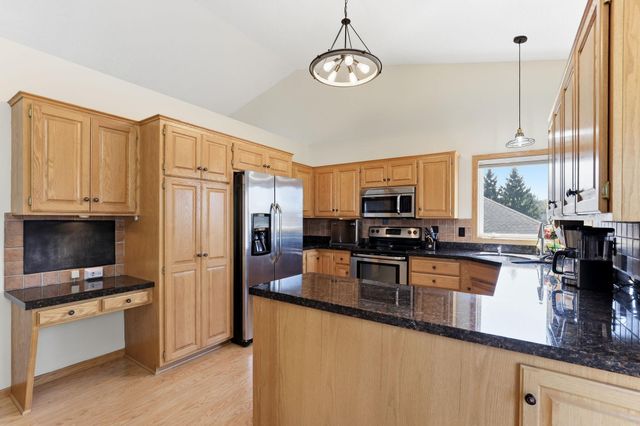 14331 Dawson Court, Rosemount, MN 55068