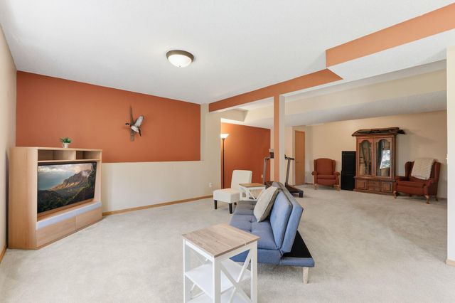 14331 Dawson Court, Rosemount, MN 55068