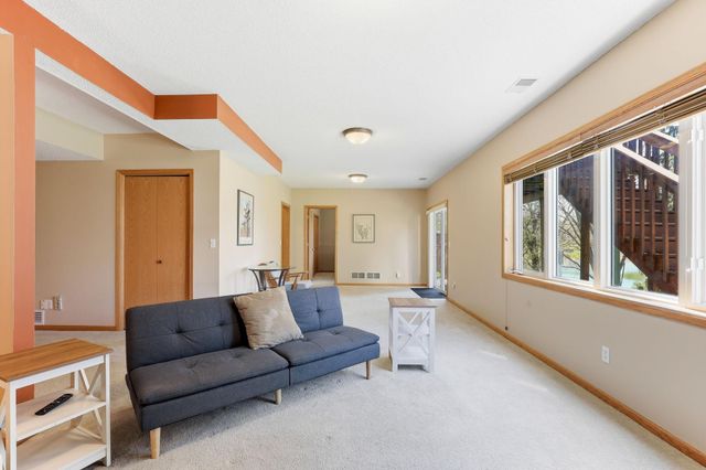 14331 Dawson Court, Rosemount, MN 55068