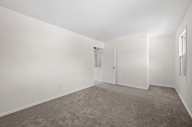 1927 Cliff-Alex COURT N, Waukesha, WI 53189