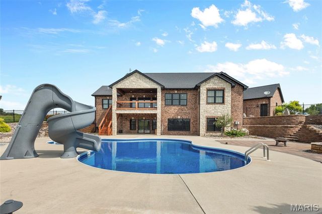 8318 WEST MILL CREEK RD, Troy, IL 62294