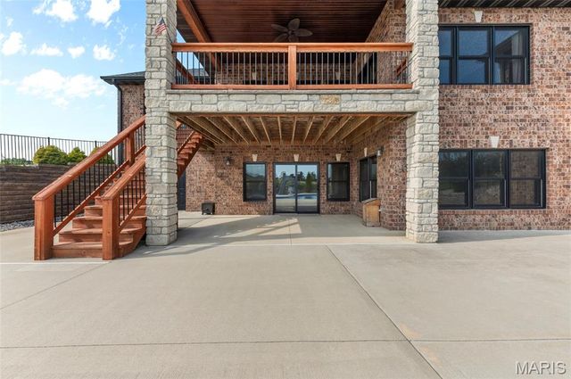 8318 WEST MILL CREEK RD, Troy, IL 62294