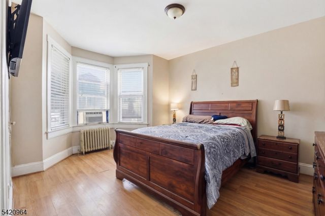 38 Schley St, Newark City, NJ 07112