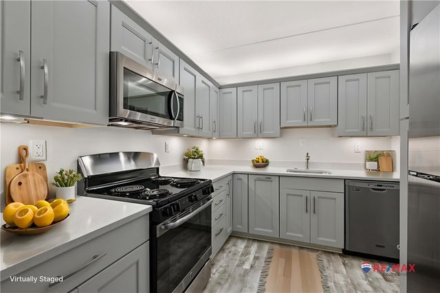 363 S Highland Ave 803, Shadyside, PA 15206