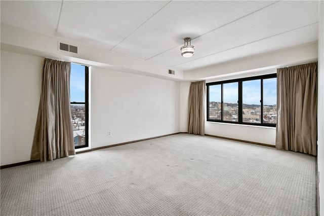 363 S Highland Ave 803, Shadyside, PA 15206