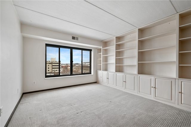 363 S Highland Ave 803, Shadyside, PA 15206