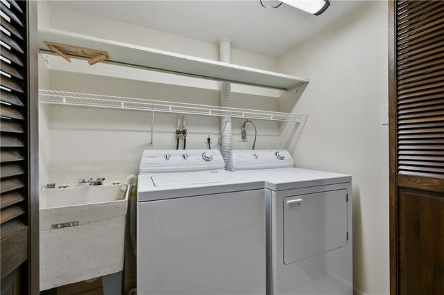 363 S Highland Ave 803, Shadyside, PA 15206