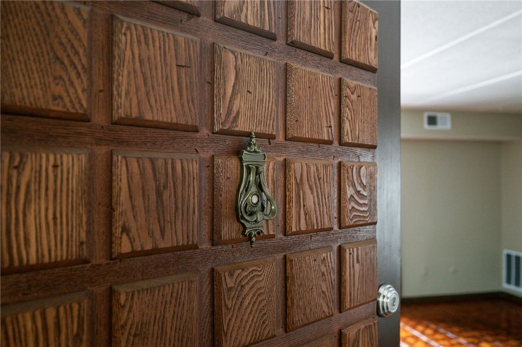 363 S Highland Ave 803, Shadyside, PA 15206