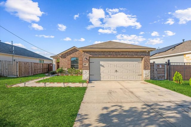 1585 Road 5102, Cleveland, TX 77327