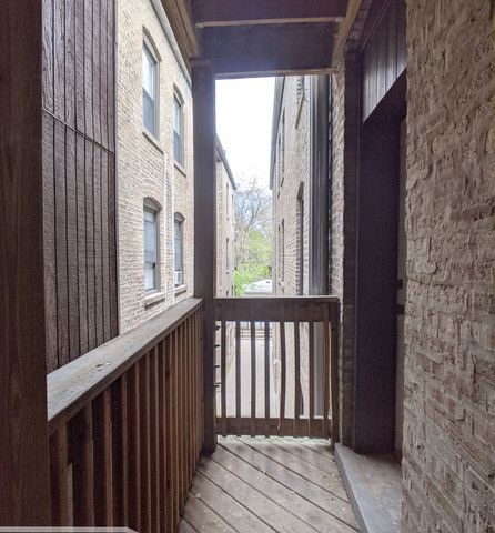 2621 N Spaulding Avenue 2E, Chicago, IL 60647