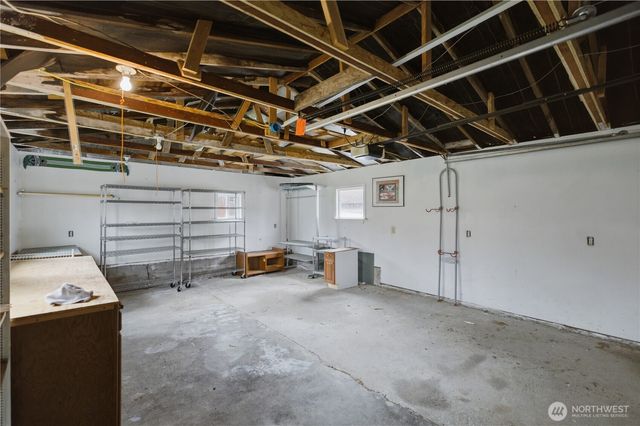 9831 33rd Avenue SW, Seattle, WA 98126