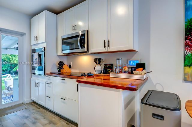 3641 SW 13th Ter, Miami, FL 33145