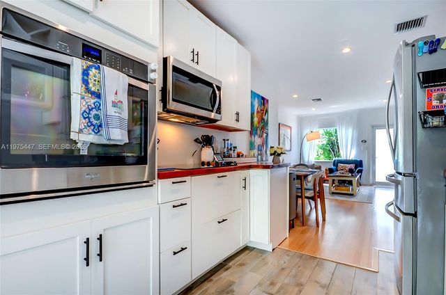 3641 SW 13th Ter, Miami, FL 33145