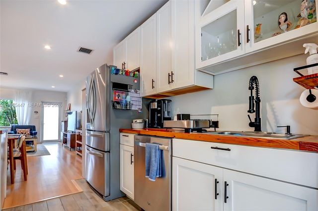 3641 SW 13th Ter, Miami, FL 33145