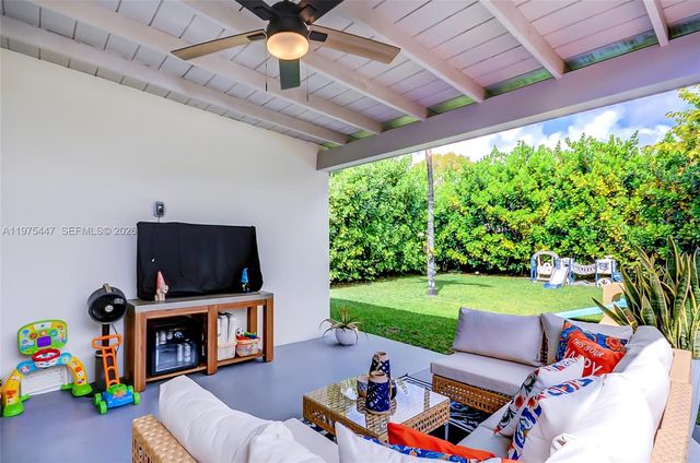 3641 SW 13th Ter, Miami, FL 33145