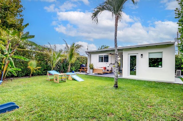 3641 SW 13th Ter, Miami, FL 33145