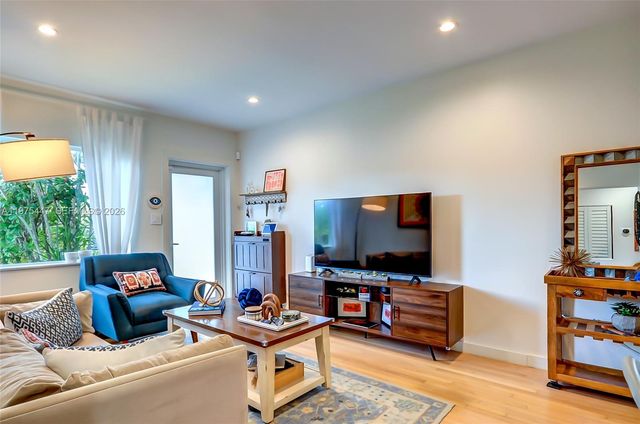 3641 SW 13th Ter, Miami, FL 33145