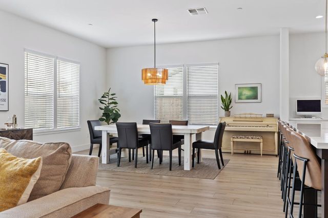 3420 Grove Cir, Loomis, CA 95650