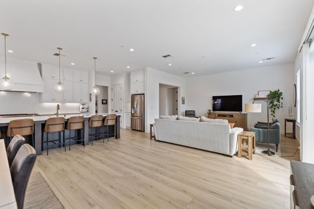 3420 Grove Cir, Loomis, CA 95650