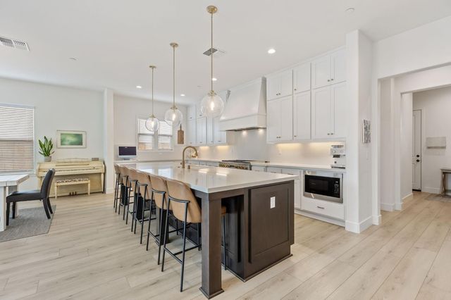 3420 Grove Cir, Loomis, CA 95650