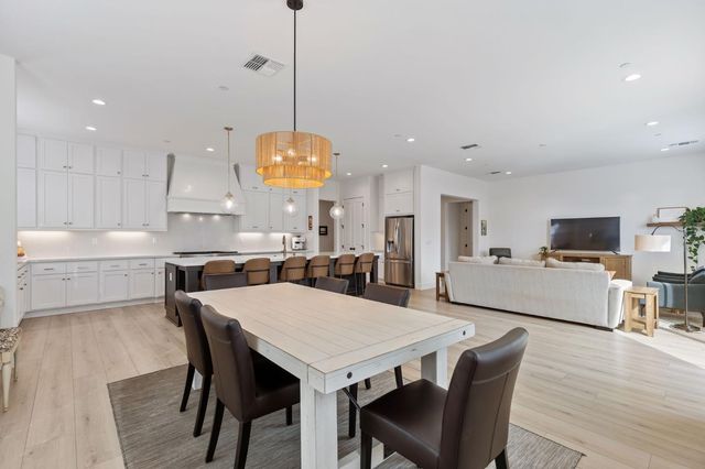 3420 Grove Cir, Loomis, CA 95650