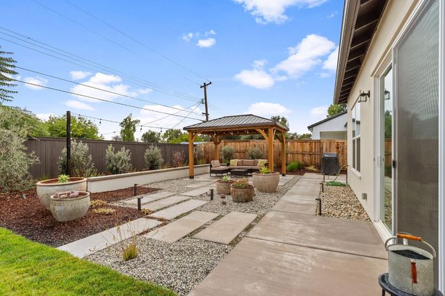 3420 Grove Cir, Loomis, CA 95650