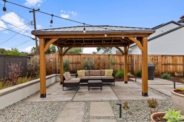 3420 Grove Cir, Loomis, CA 95650