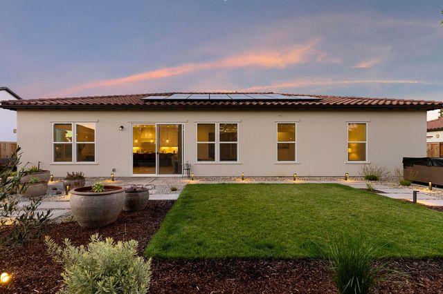 3420 Grove Cir, Loomis, CA 95650