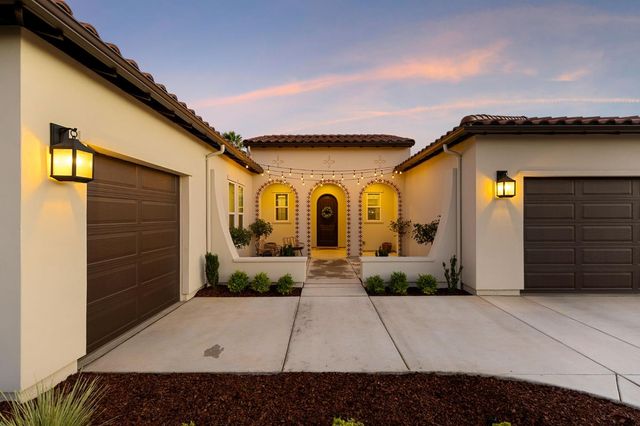 3420 Grove Cir, Loomis, CA 95650