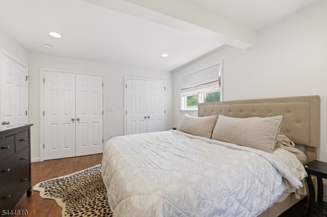 306 West End Ave, Hopatcong Boro, NJ 07843