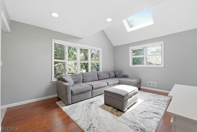 306 West End Ave, Hopatcong Boro, NJ 07843
