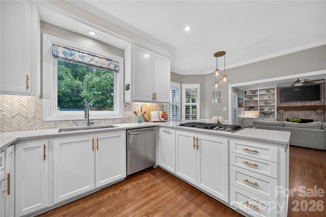 6709 Alexandria Lane, Charlotte, NC 28270