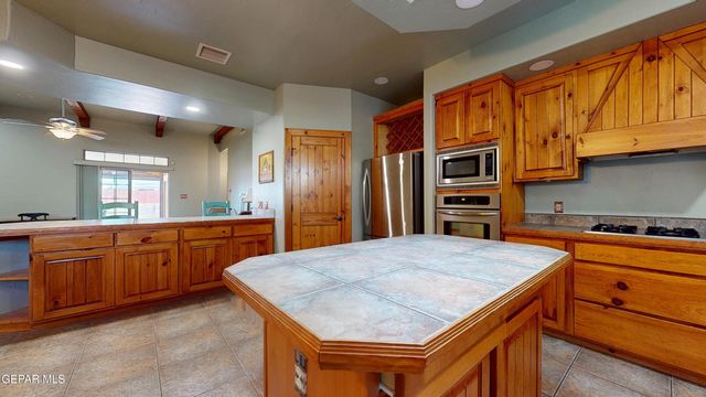 5932 Anapaula Drive, El Paso, TX 79932