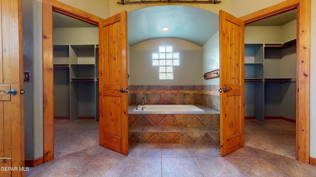 5932 Anapaula Drive, El Paso, TX 79932