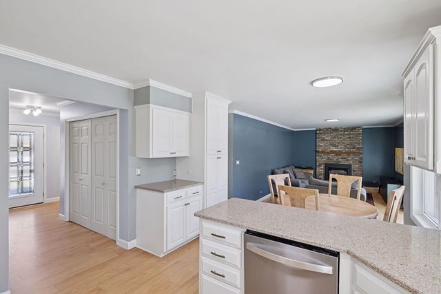 4645 Shenandoah Lane N, Plymouth, MN 55446