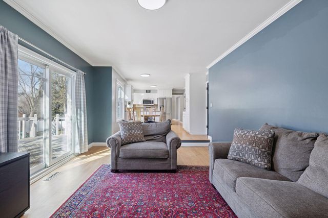 4645 Shenandoah Lane N, Plymouth, MN 55446