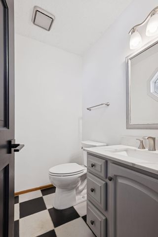 4645 Shenandoah Lane N, Plymouth, MN 55446