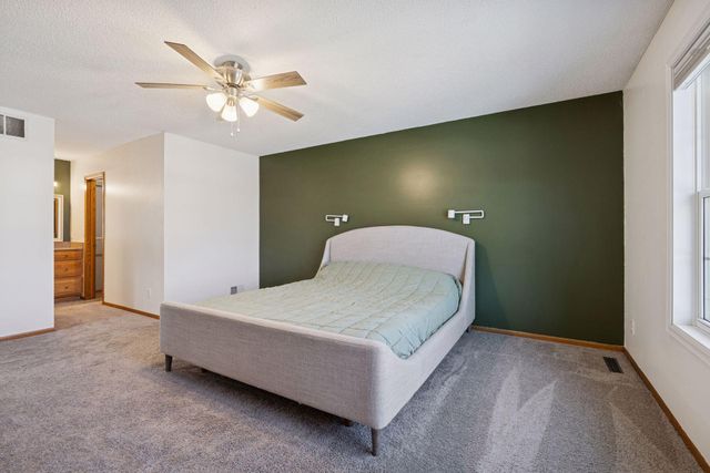 4645 Shenandoah Lane N, Plymouth, MN 55446