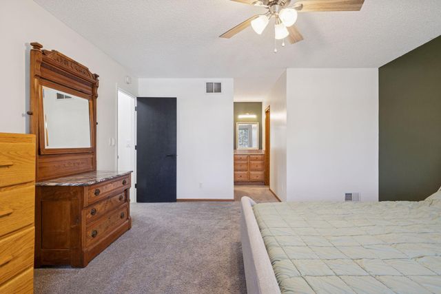 4645 Shenandoah Lane N, Plymouth, MN 55446