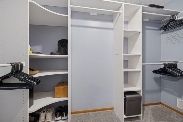 4645 Shenandoah Lane N, Plymouth, MN 55446