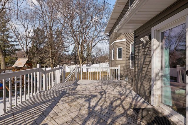 4645 Shenandoah Lane N, Plymouth, MN 55446