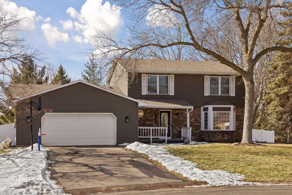 4645 Shenandoah Lane N, Plymouth, MN 55446