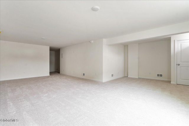 14 Brookhaven Court, Wilton, NY 12866