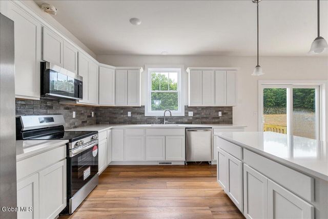 14 Brookhaven Court, Wilton, NY 12866