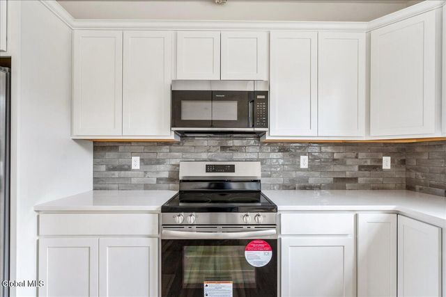 14 Brookhaven Court, Wilton, NY 12866