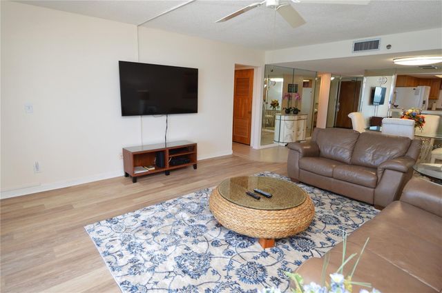 900 GULF BOULEVARD 907, Indian Rocks Beach, FL 33785