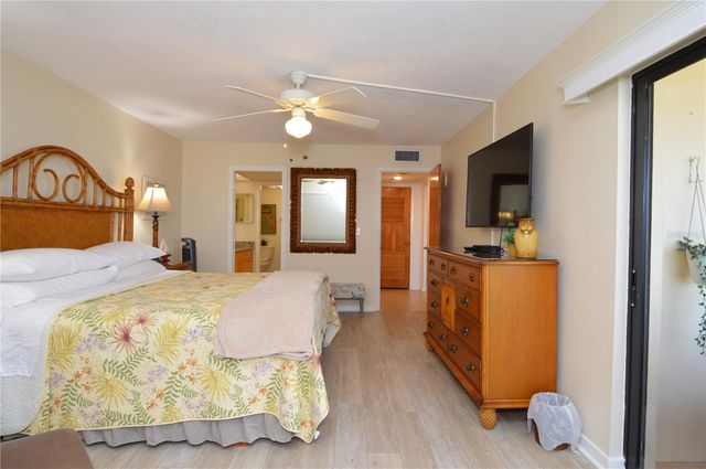 900 GULF BOULEVARD 907, Indian Rocks Beach, FL 33785