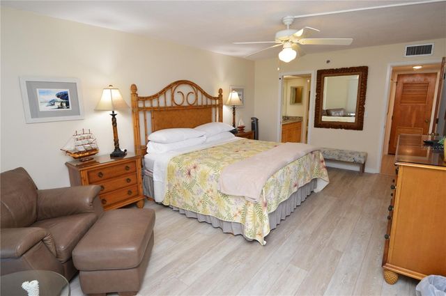 900 GULF BOULEVARD 907, Indian Rocks Beach, FL 33785