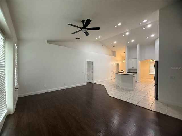 725 COUNTRY WALK COVE, Eagle Lake, FL 33839