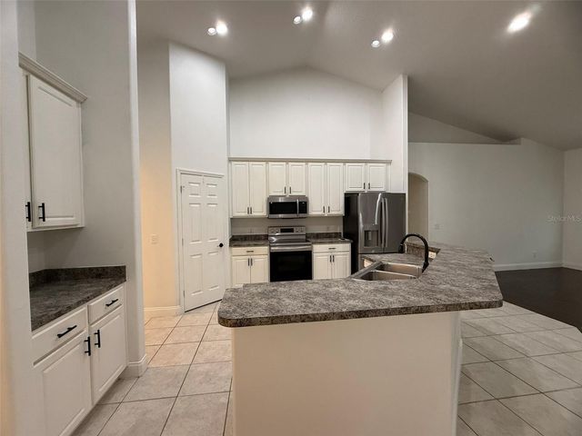 725 COUNTRY WALK COVE, Eagle Lake, FL 33839